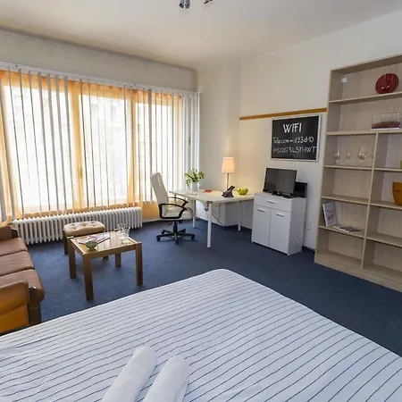 Apartamento Urania Apartman